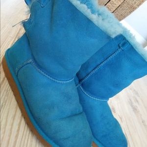 Blue uggs